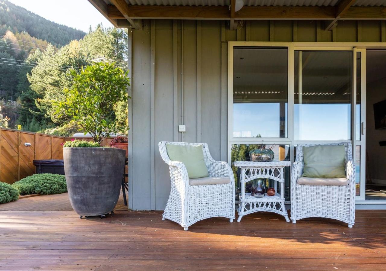 Private Cottage With Spa And Amazing Lake Views Closeburn Kültér fotó